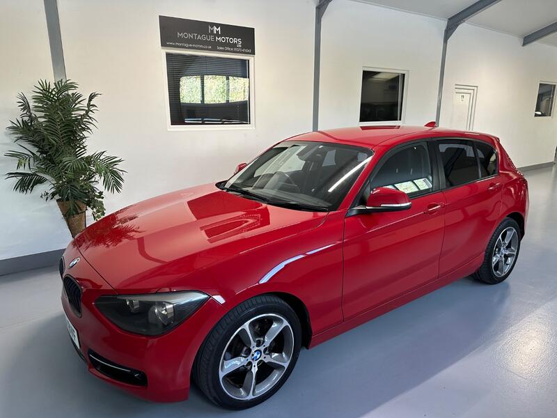 View BMW 1 SERIES 2.0 116d Sport 5-door