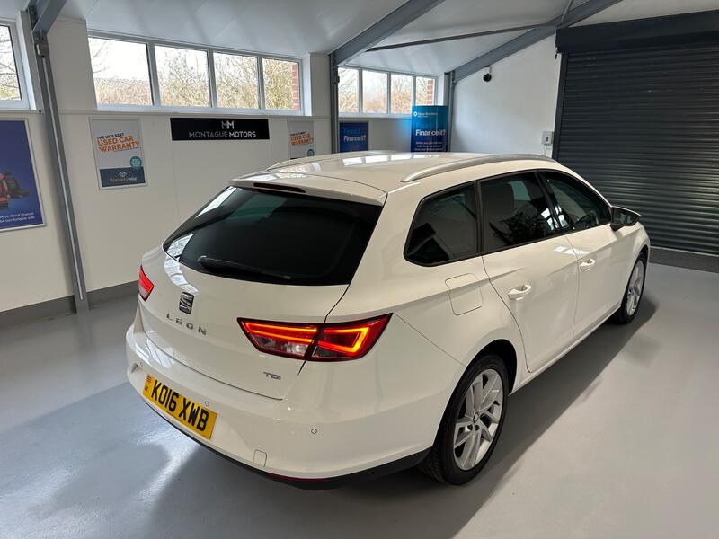 SEAT LEON