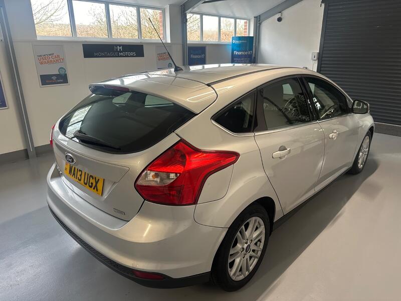 FORD FOCUS
