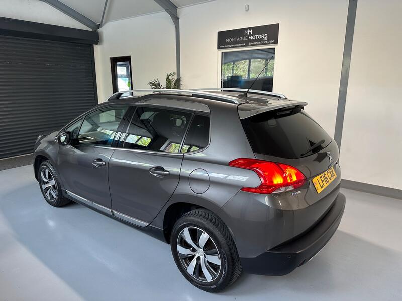 View PEUGEOT 2008 1.2 PureTech Allure