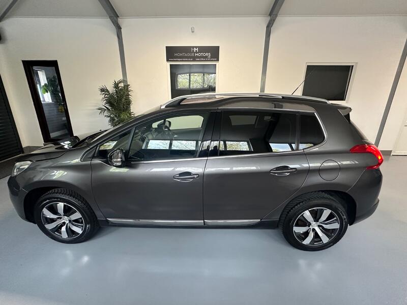 View PEUGEOT 2008 1.2 PureTech Allure