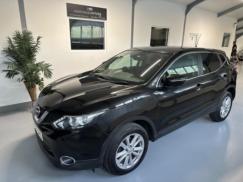 View NISSAN QASHQAI 1.5 dCi Acenta