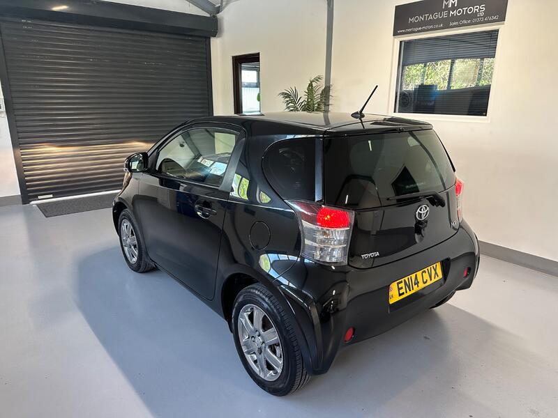View TOYOTA IQ 1.0 VVT-i 2