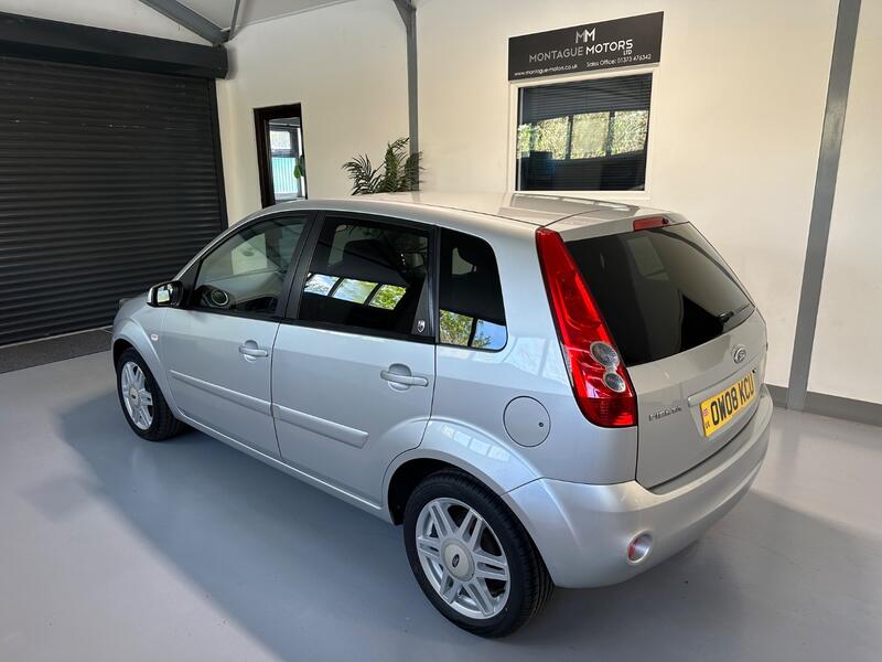 View FORD FIESTA 1.4 Ghia