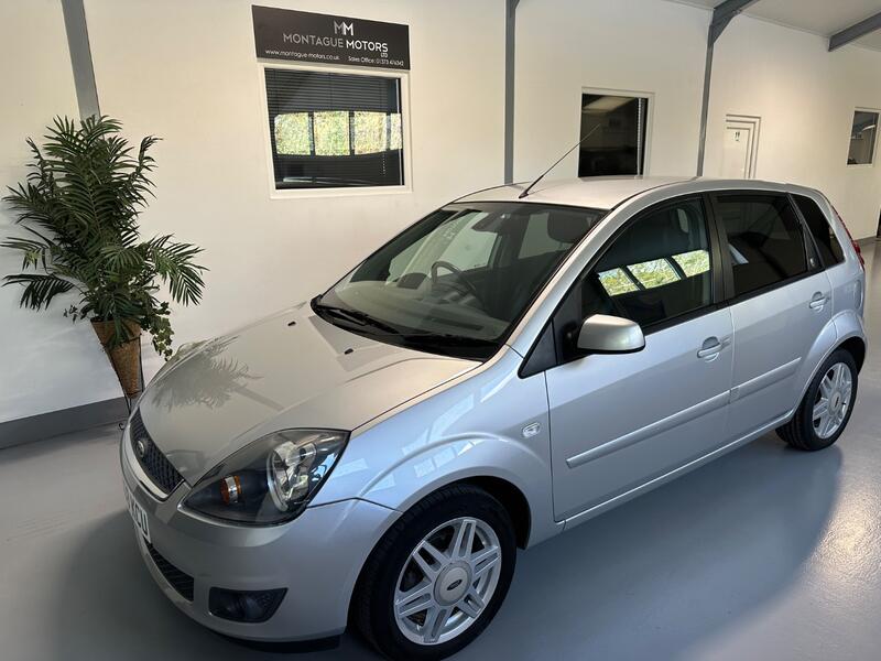 View FORD FIESTA 1.4 Ghia