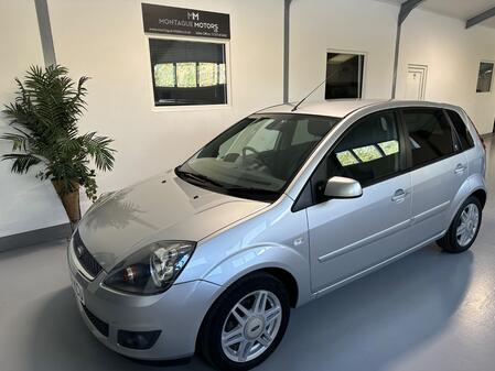 FORD FIESTA 1.4 Ghia