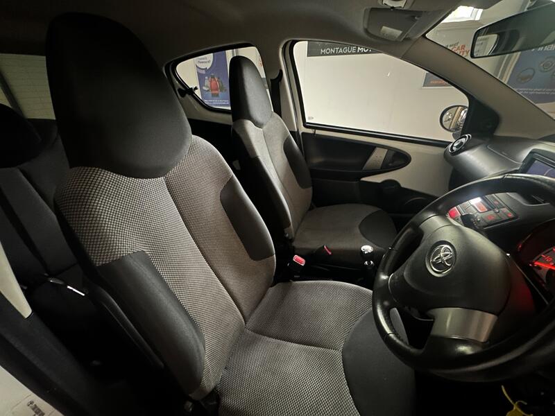 TOYOTA AYGO