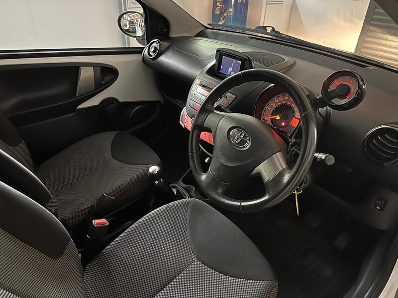 TOYOTA AYGO