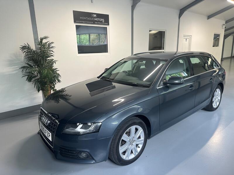 View AUDI A4 AVANT 2.0 TDI Executive SE