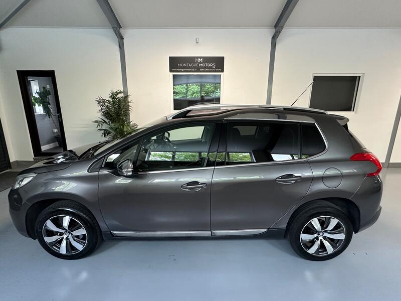 View PEUGEOT 2008 1.6 BlueHDi Allure