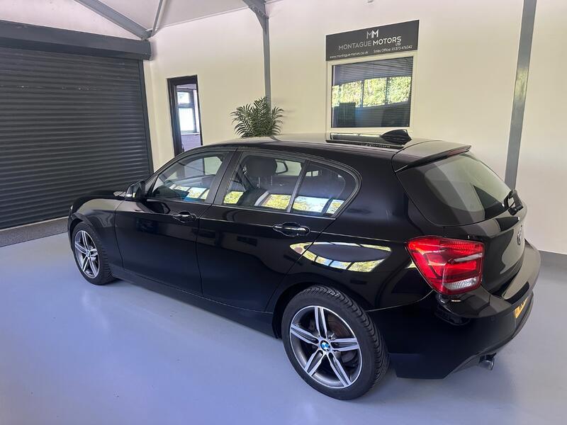 View BMW 1 SERIES 2.0 116d Sport 5-door