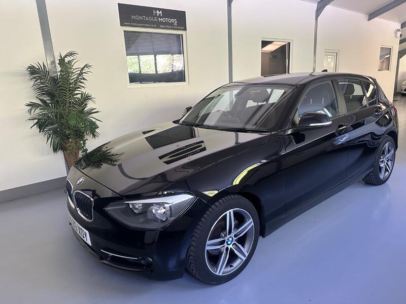 View BMW 1 SERIES 2.0 116d Sport 5-door