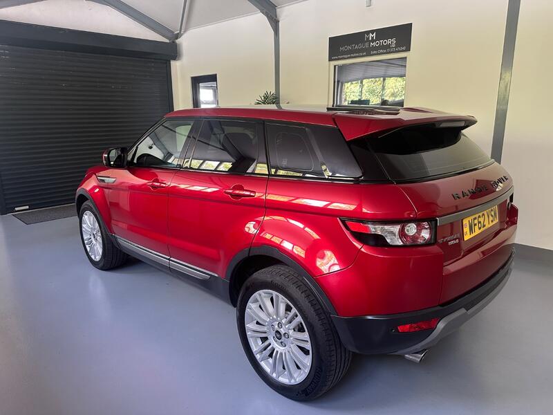View LAND ROVER RANGE ROVER EVOQUE 2.2 SD4 Pure