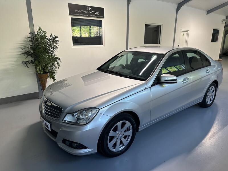 View MERCEDES-BENZ C CLASS 2.1 C200 CDI BlueEfficiency SE