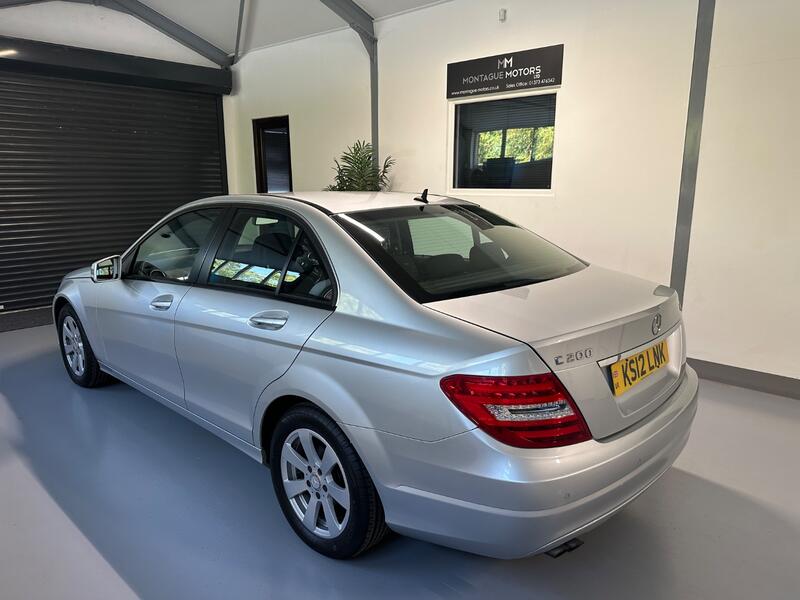 View MERCEDES-BENZ C CLASS 2.1 C200 CDI BlueEfficiency SE