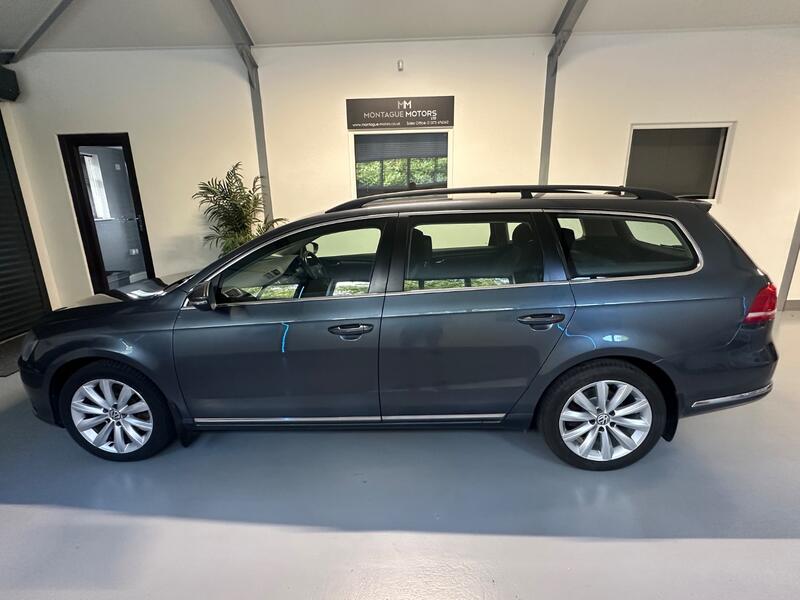 View VOLKSWAGEN PASSAT 2.0 TDI BlueMotion Tech Highline